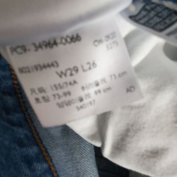 Levi's Wedgie Straight Fit Distressed Fray Hem Ankle Jeans Size 29 - Picture 7 of 7